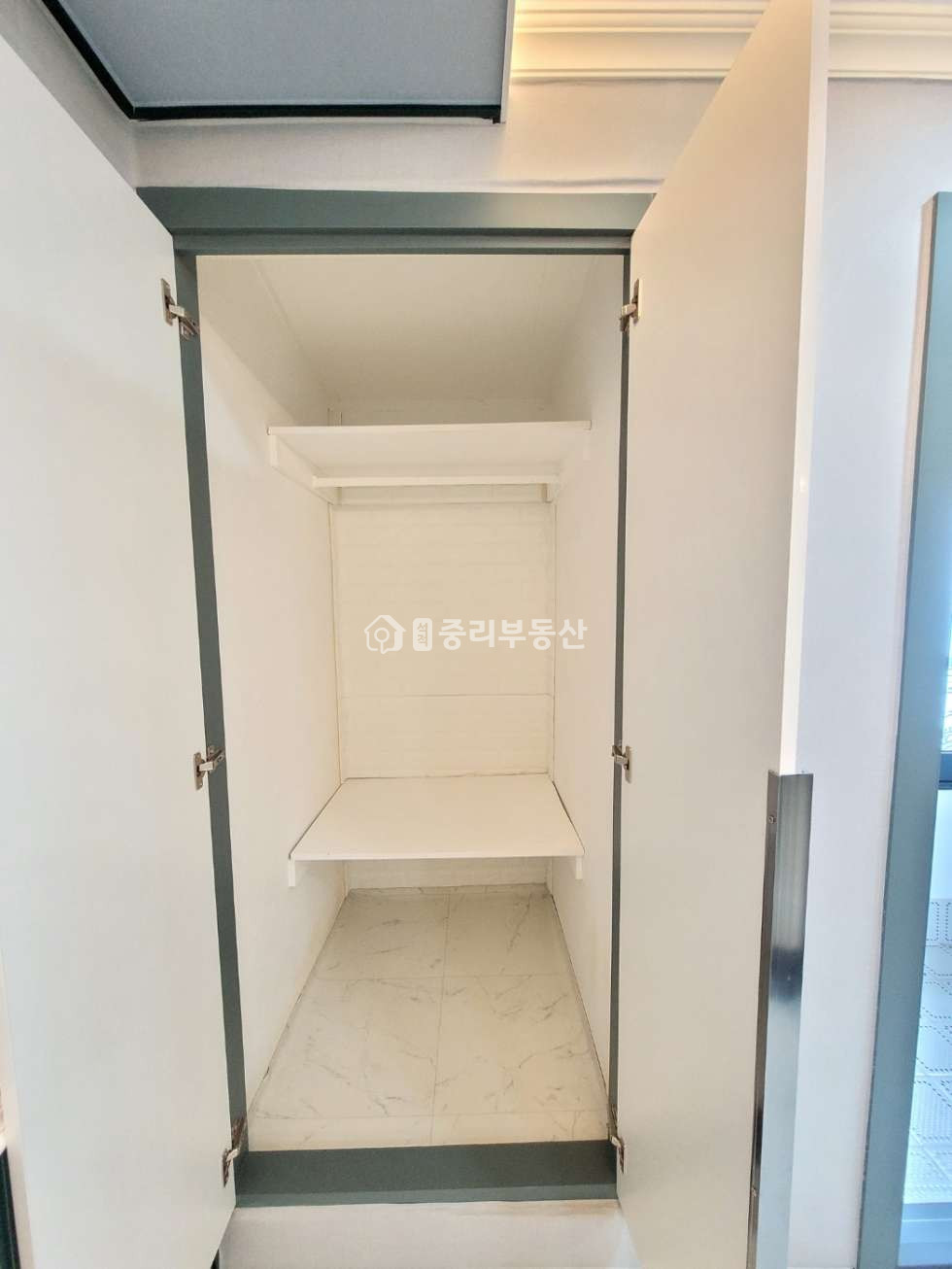 경북 칠곡군 석적읍 중리 252-20 올리모델링 /// 아일랜드식탁 /// 깔끔한 원룸입니다 월세 매물번호 10012 사진 5