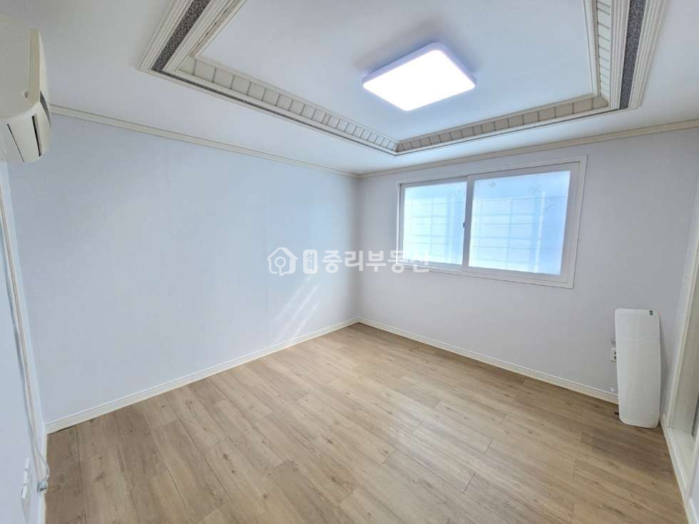 경북 칠곡군 석적읍 중리 184-9 공원뷰 남향 쓰리룸 // 에어컨 2,욕실2 // 깔끔한 화이트톤 인테리어 월세 매물번호 10032 사진 9