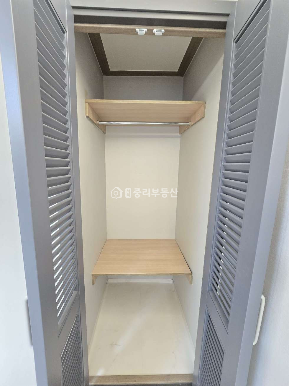 경북 칠곡군 석적읍 중리 262-10 (비체렐리스) 공원앞 건물!! 리모델링해서 깔끔하고 옵션들이 깨끗합니다~ 월세 매물번호 10082 사진 4