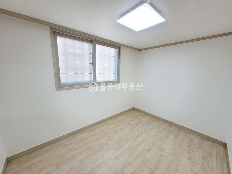 경북 칠곡군 석적읍 중리 83-14 거실과 방이 많이 큰 도보생활 용이한 투룸입니다~ 월세 매물번호 10096 사진 9