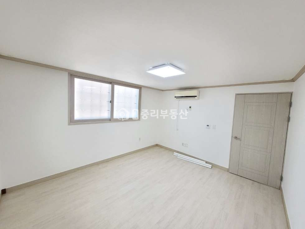 경북 칠곡군 석적읍 중리 83-14 거실과 방이 많이 큰 도보생활 용이한 투룸입니다~ 월세 매물번호 10096 사진 11