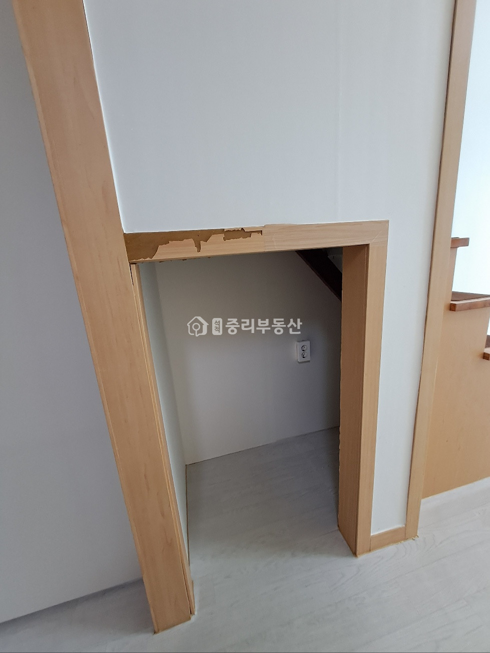 경북 칠곡군 석적읍 중리 229-8 해잘드는 남향!! 사무실용도 좋을만큼 사이즈가 큰 원룸입니다. 월세 매물번호 10099 사진 9