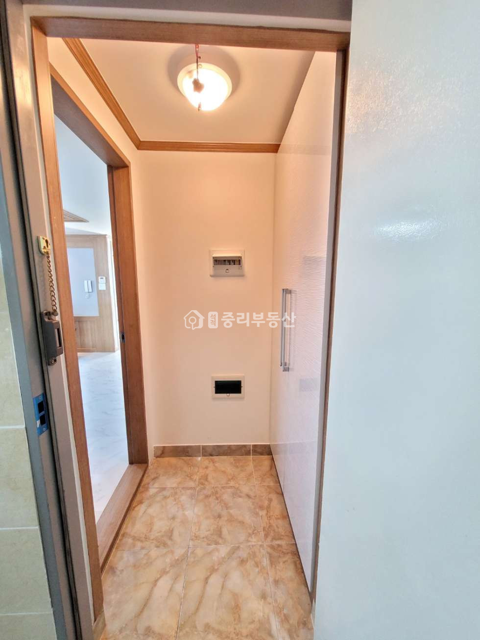 경북 칠곡군 석적읍 중리 207-5 융자없는 남동향 투룸입니다~(전세,반전세,월세 다 가능) 월세 매물번호 10119 사진 9