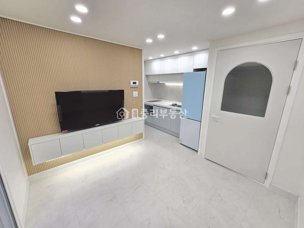 경북 칠곡군 석적읍 중리 241-13 올리모델링 깔끔한 미니투룸 입니다~ 에어컨 2대,건조기 까지 있어요 월세 매물번호 10166 사진 1