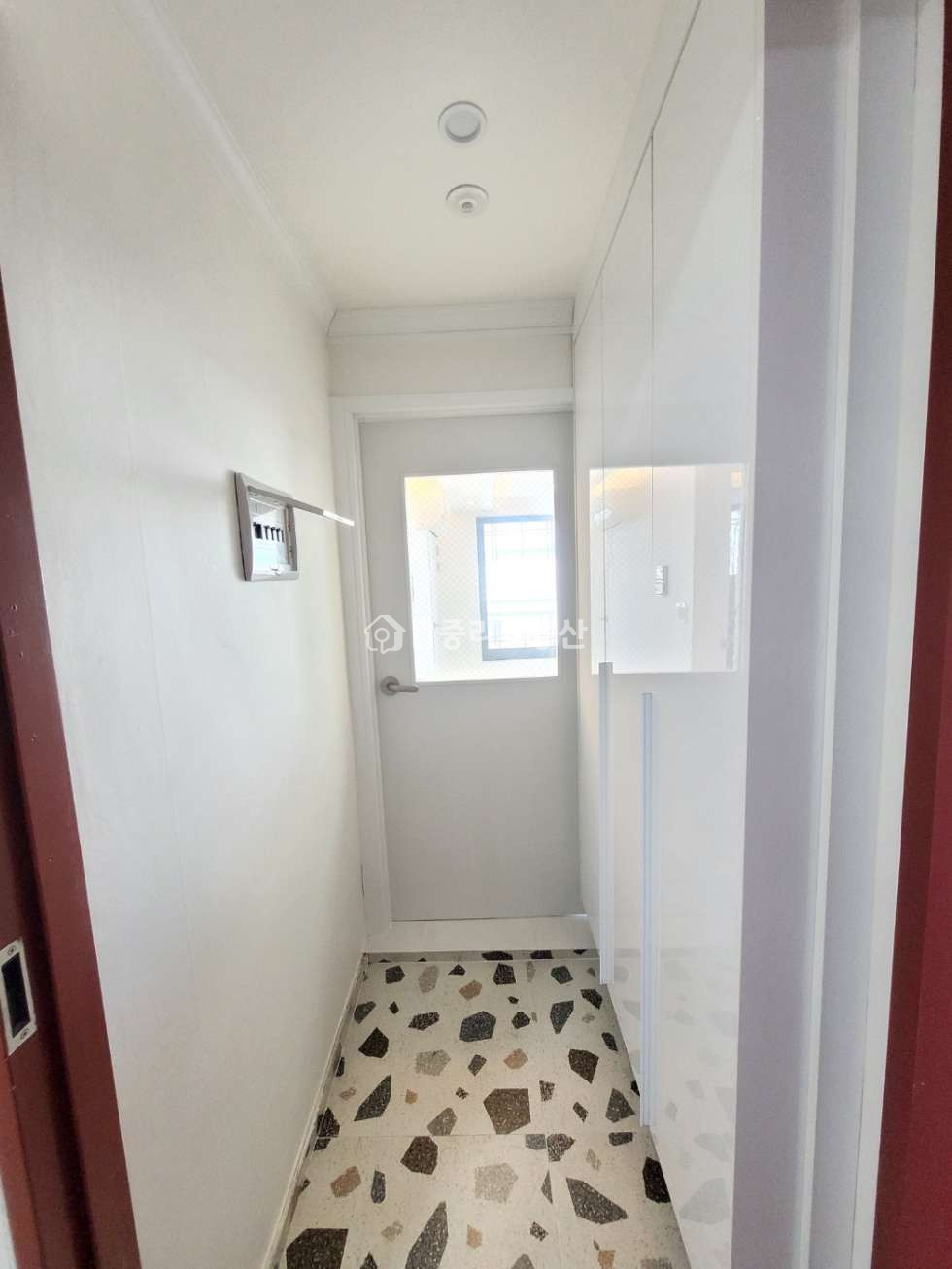 경북 칠곡군 석적읍 중리 252-9 올리모델링/// 삼성건조기,세탁기, 에어컨2대/// 깔끔한 미니투룸입니다~ 월세 매물번호 10167 사진 9