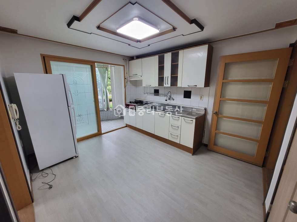 경북 칠곡군 석적읍 중리 190-3 (가우디) 탁트인 공원뷰 ~ 아담해서 저렴한 풀옵션 투룸입니다 월세 매물번호 10172 사진 2