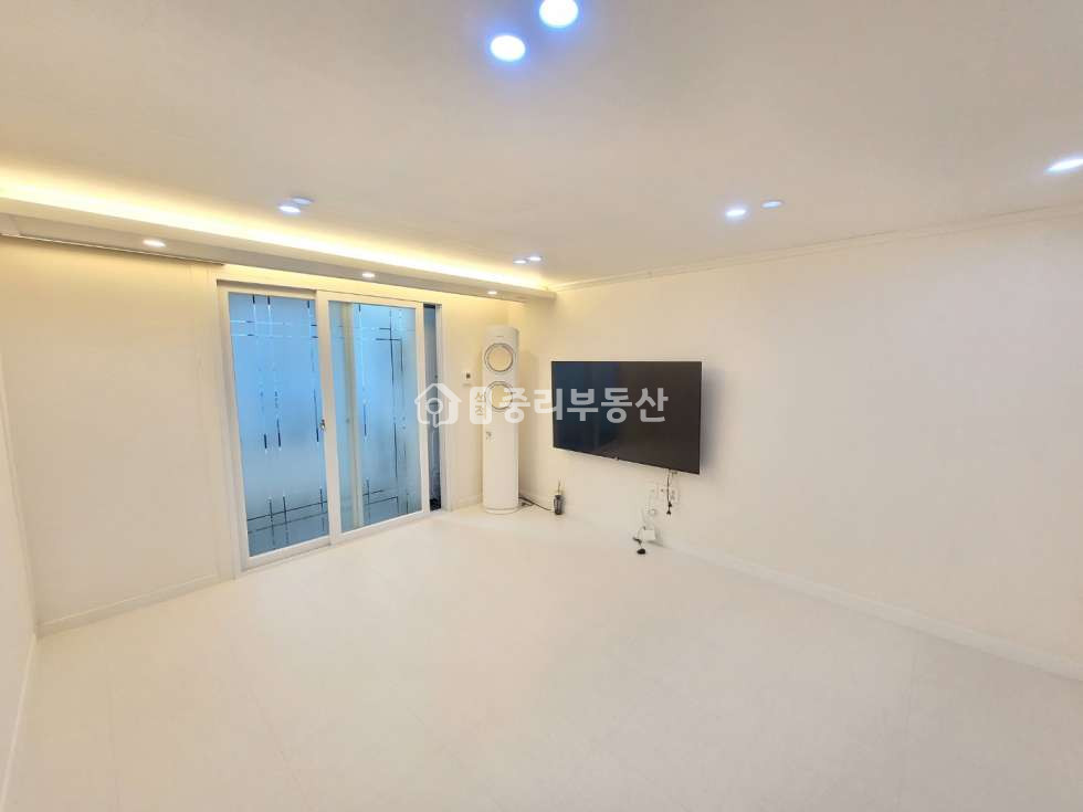 경북 칠곡군 석적읍 중리 249-16 에어컨3개.. 욕실 2개.. 리모델링해서 깨끗한 투룸입니다~ 월세 매물번호 10182 사진 2