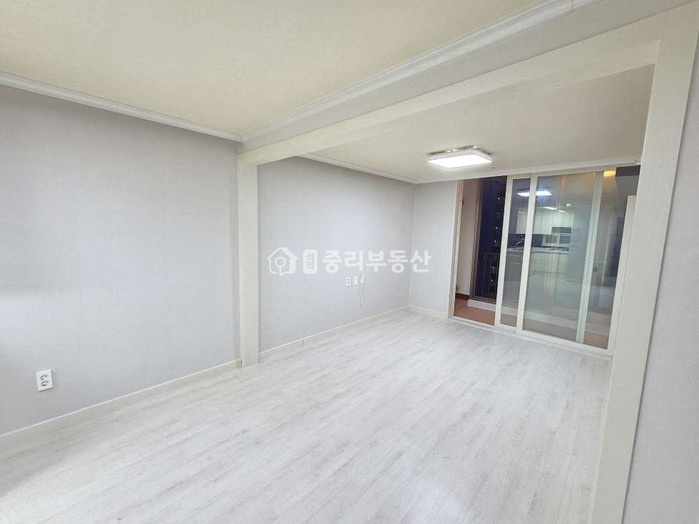 경북 칠곡군 석적읍 중리 141 112동 리모델링 했는데 저렴한 19평형 아파트입니다~ 월세 매물번호 10299 사진 3