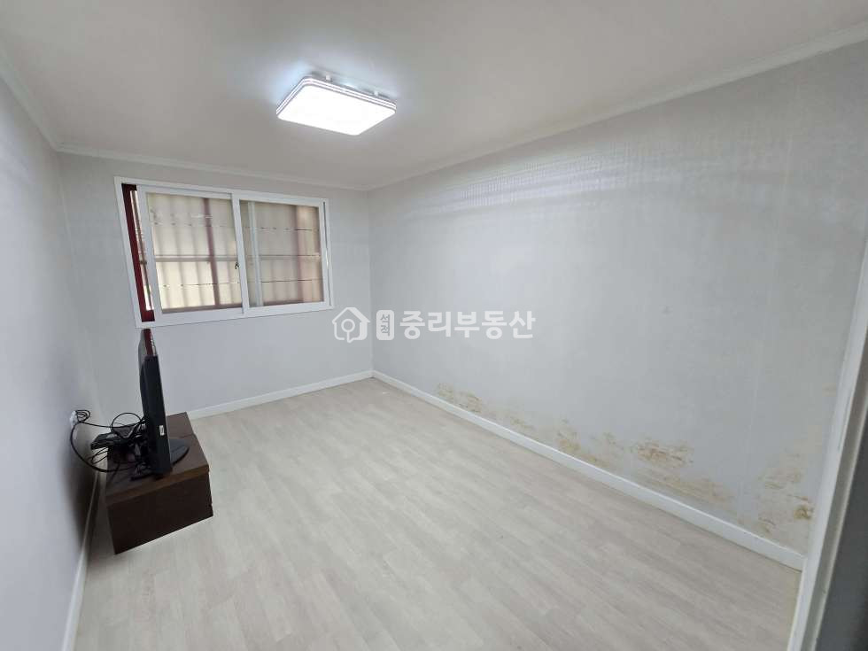 경북 칠곡군 석적읍 중리 213-15 (삼일빌라트) 리모델링한 귀한 1층 투룸입니다~ 월세 매물번호 10301 사진 3
