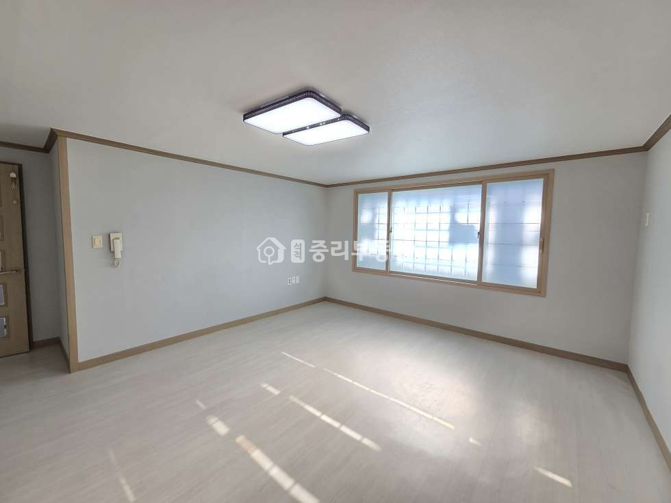 경북 칠곡군 석적읍 중리 해잘들고 따뜻한 풀옵션 남향 투룸입니다. 월세 매물번호 10358 사진 2
