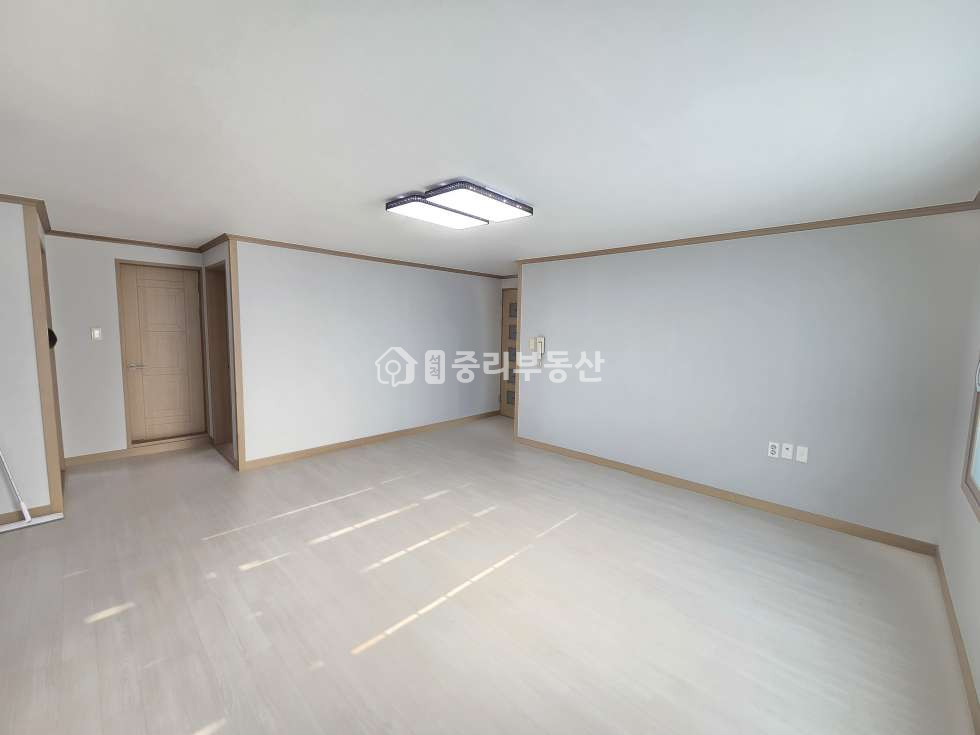 경북 칠곡군 석적읍 중리 해잘들고 따뜻한 풀옵션 남향 투룸입니다. 월세 매물번호 10358 사진 4