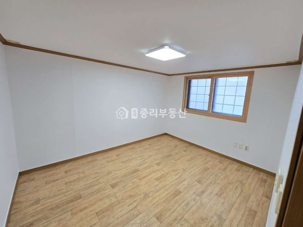 경북 칠곡군 석적읍 중리 226-19 가성비 끝판왕. 공기좋은 곳. 층간소음 걱정없는 아담한 쓰리룸 월세 매물번호 10365 사진 8