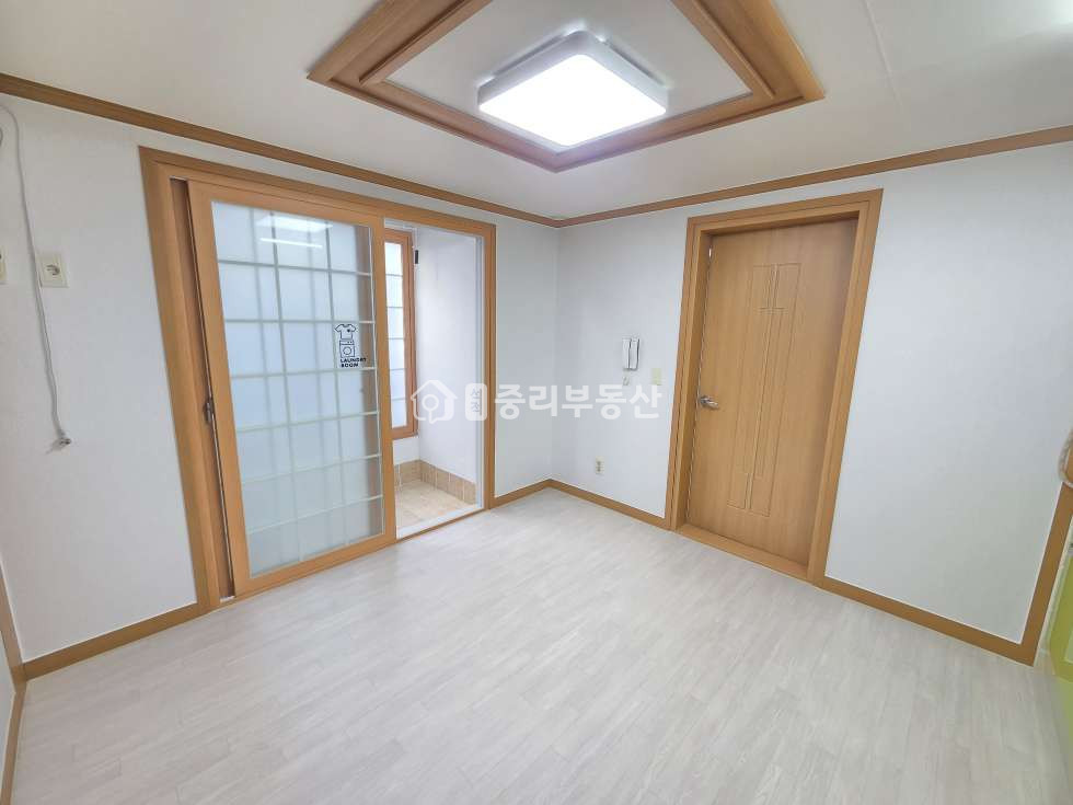 경북 칠곡군 석적읍 중리 226-19 원룸 가격. 층간소음 걱정없는 탑층. 공기좋고 깔끔한 미니투룸 월세 매물번호 10368 사진 3