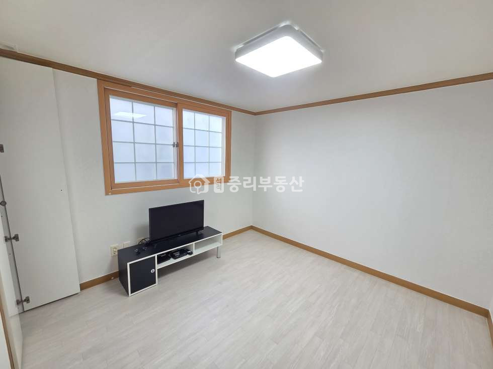 경북 칠곡군 석적읍 중리 226-19 원룸 가격. 층간소음 걱정없는 탑층. 공기좋고 깔끔한 미니투룸 월세 매물번호 10368 사진 7