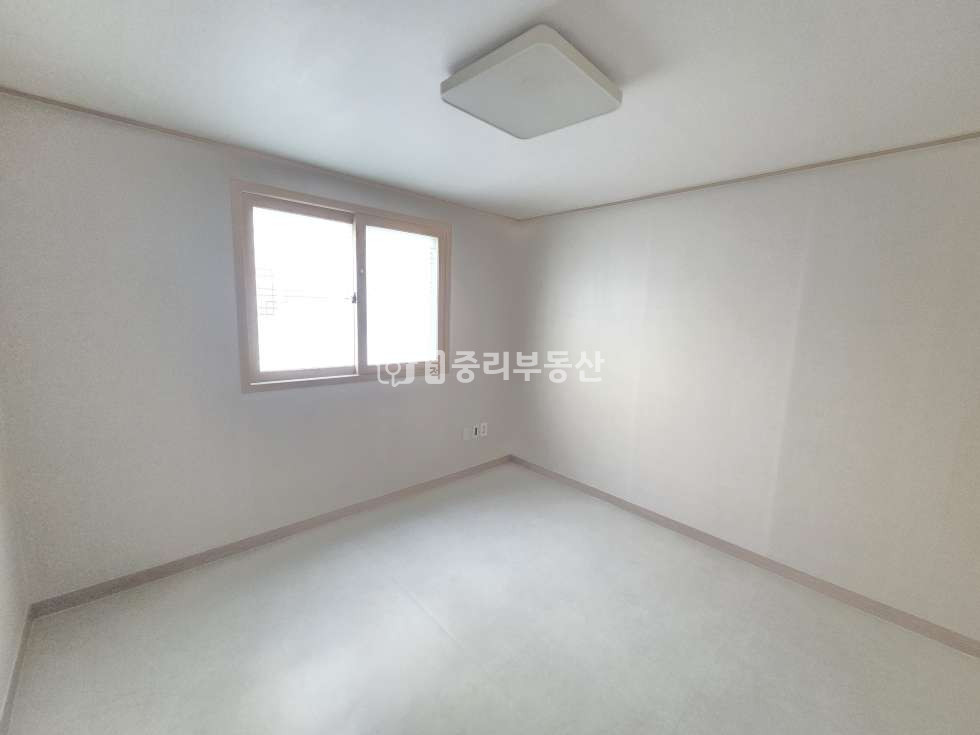 경북 칠곡군 석적읍 중리 229-14 (하늘정원빌) 증간층 동향. 부분 수리해서 깔끔한 투룸입니다. 월세 매물번호 10381 사진 7