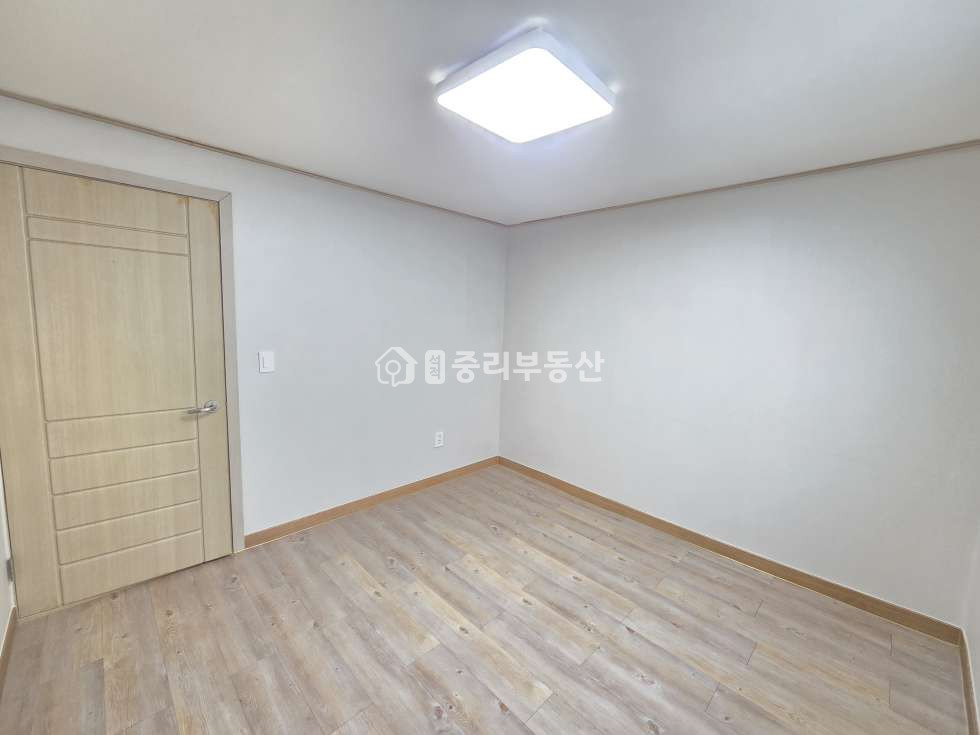경북 칠곡군 석적읍 중리 229-14 (하늘정원빌) 층간소음 걱정없는 탑층 동향. 부분 수리해서 깔끔한 투룸입니다. 월세 매물번호 10382 사진 7