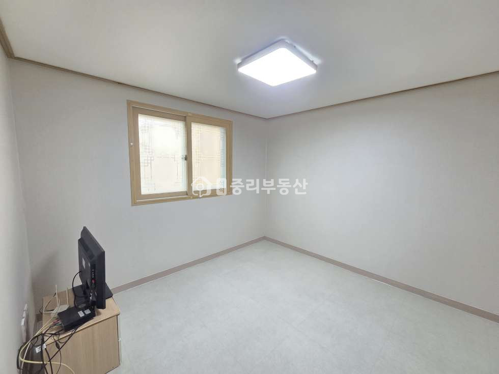 경북 칠곡군 석적읍 중리 229-14 (하늘정원빌) 층간소음 걱정없는 탑층 동향. 부분 수리해서 깔끔한 투룸입니다. 월세 매물번호 10383 사진 8