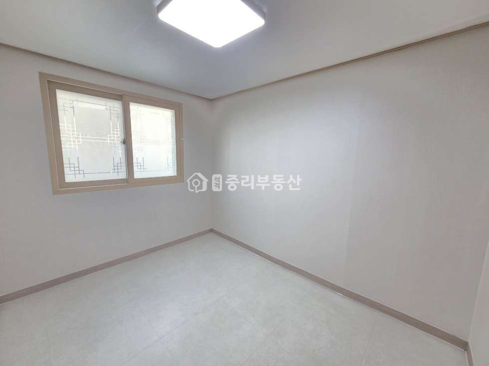 경북 칠곡군 석적읍 중리 229-14 (하늘정원빌) 층간소음 걱정없는 탑층 동향. 부분 수리해서 깔끔한 투룸입니다. 월세 매물번호 10383 사진 11