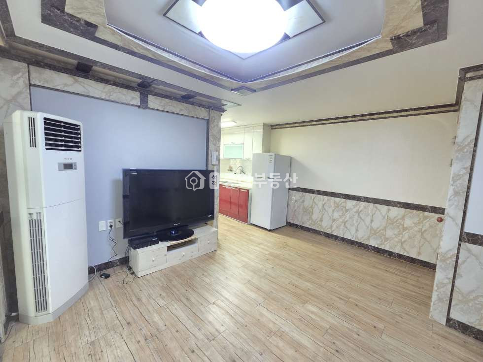 경북 칠곡군 석적읍 중리 226-4 (그랜드캐슬) 에어컨2개,베란다2개. 조용하고 공기좋은 위치.. 저렴한 동향투룸입니다~ 월세 매물번호 10387 사진 1