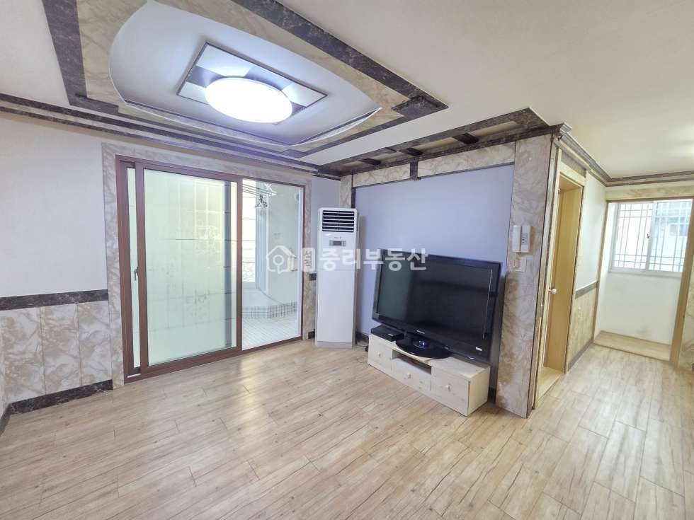 경북 칠곡군 석적읍 중리 226-4 (그랜드캐슬) 에어컨2개,베란다2개. 조용하고 공기좋은 위치.. 저렴한 동향투룸입니다~ 월세 매물번호 10387 사진 13