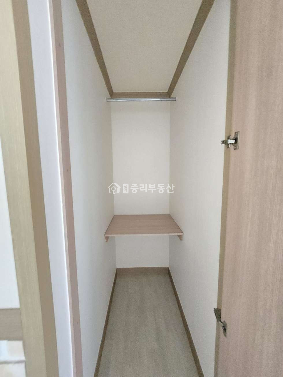 경북 칠곡군 석적읍 중리 229-2 옵션 깨끗한 사이즈 큰 원룸입니다. 월세 매물번호 10397 사진 4