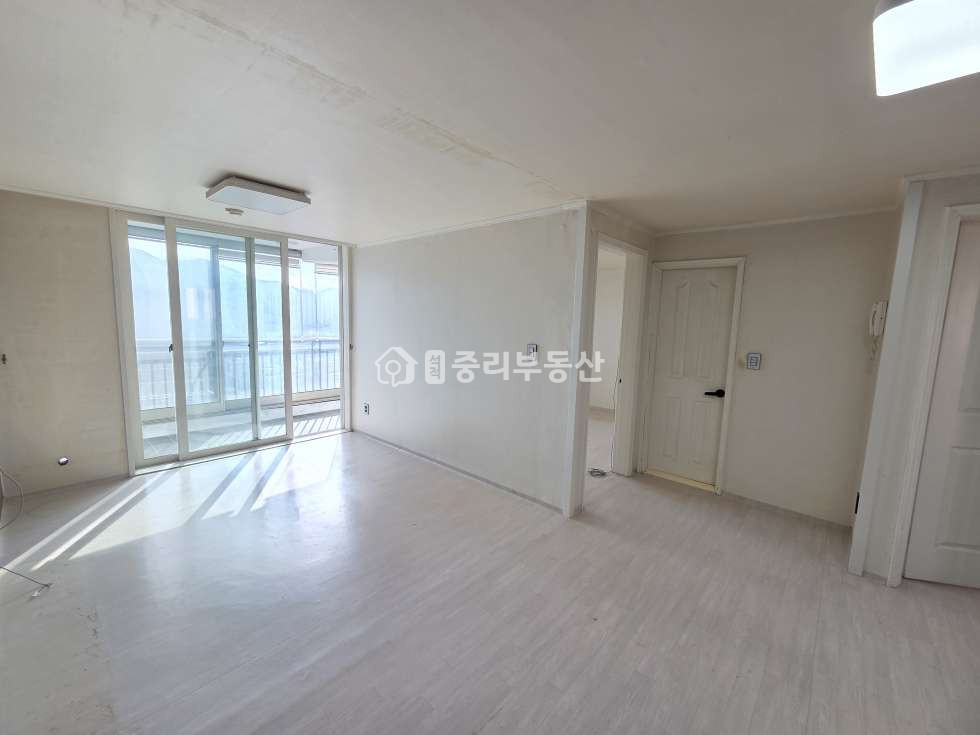 경북 칠곡군 석적읍 중리 141 106동 탁트인 전망. 햇살 따뜻한 남향. 로얄층 로얄동. 즉시입주가능 매매 매물번호 10424 사진 5